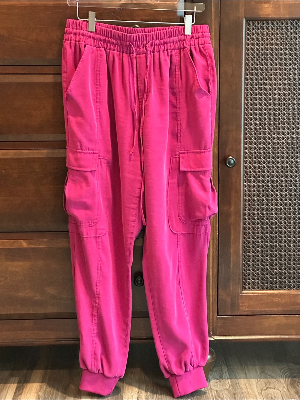 INC INTERNATIONAL CONCEPTS Cargo Utility Joggers Magenta MEDIUM NEW WITHOUT TAGS
